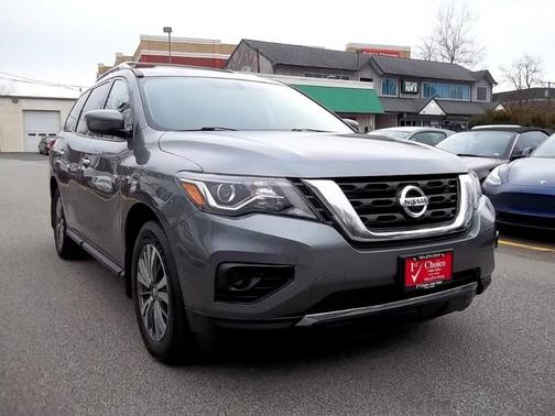 2018 Nissan Pathfinder S