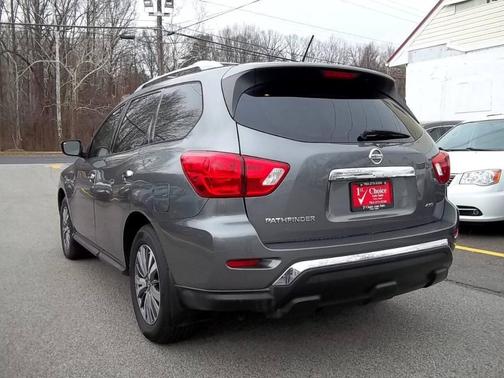 2018 Nissan Pathfinder S