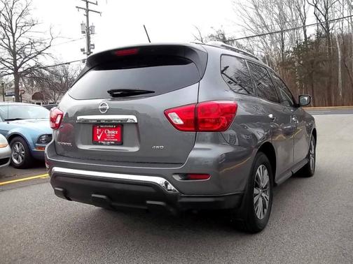 2018 Nissan Pathfinder S