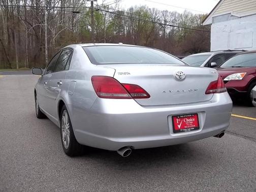 Silver 2009 Toyota Avalon Limited