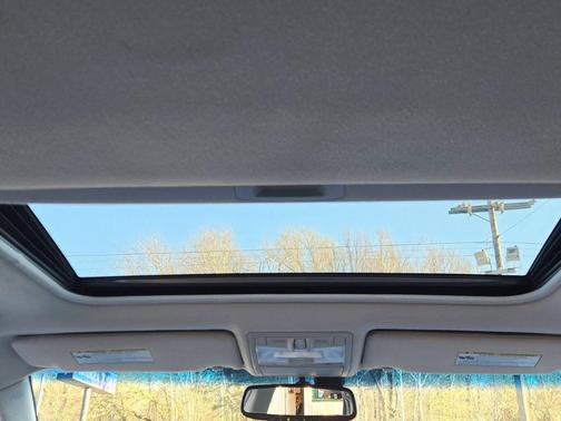 Silver 2009 Toyota Avalon Limited