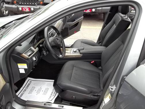 2011 Mercedes-Benz E-Class E 550 4MATIC