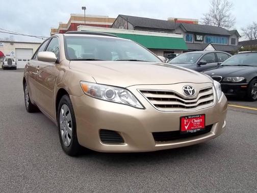2010 Toyota Camry LE