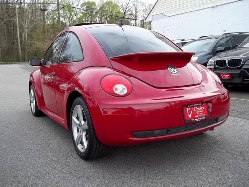 2009 Volkswagen New Beetle 2.5