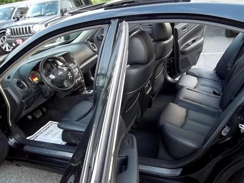 2011 Nissan Maxima SV