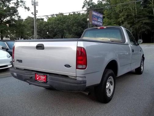 2004 Ford F-150 Heritage XL
