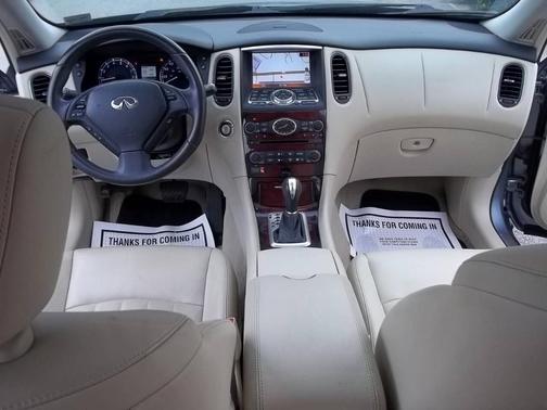 2016 INFINITI QX50 Base