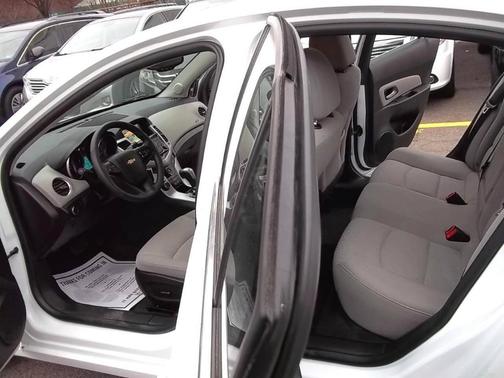 2015 Chevrolet Cruze 1LT