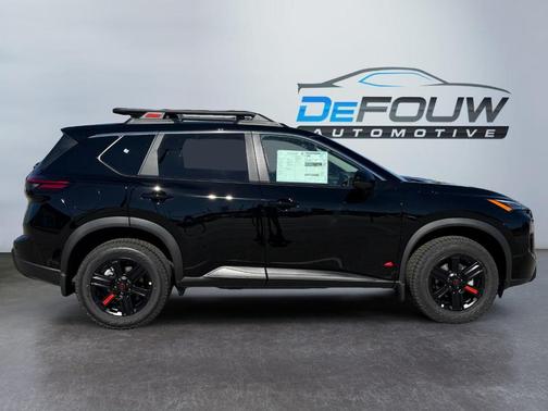 Super Black 2027 Nissan Rogue CREEK