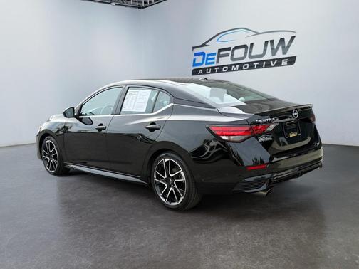 Black 2025 Nissan Sentra SR