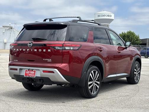 2025 Nissan Pathfinder Platinum 4WD