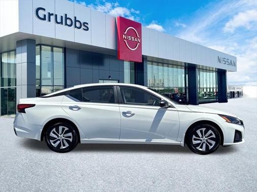 2024 Nissan Altima S FWD