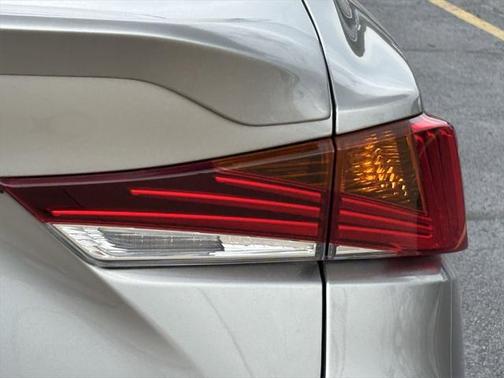 2018 Lexus IS 300 Base