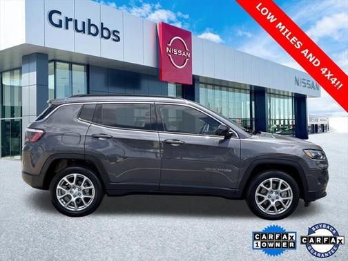 2024 Jeep Compass Latitude Lux