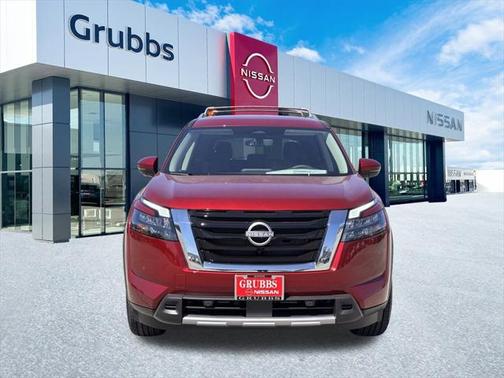 2025 Nissan Pathfinder SL FWD
