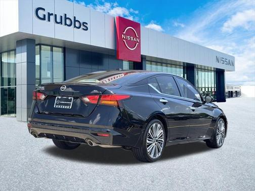 2024 Nissan Altima 2.5 SL