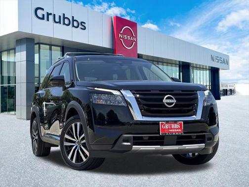 2025 Nissan Pathfinder Platinum FWD