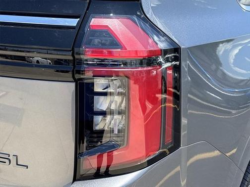 2025 Nissan Armada SL 4WD