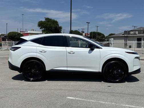 2025 Nissan Murano SV