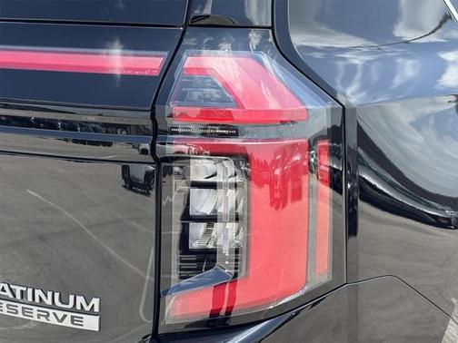 2025 Nissan Armada Platinum Reserve 4WD