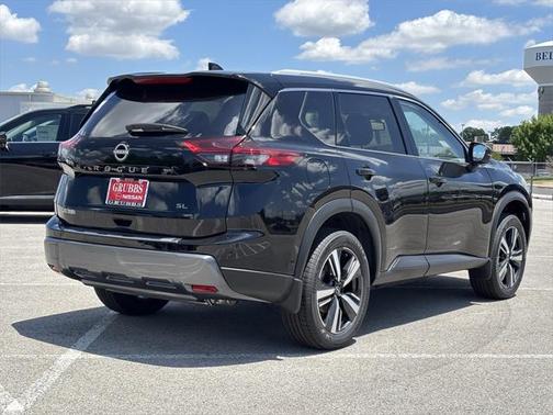 2025 Nissan Rogue SL