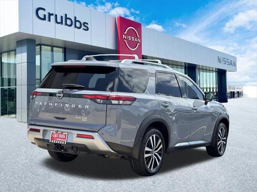 2024 Nissan Pathfinder Platinum 4WD
