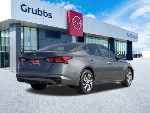 2025 Nissan Altima S FWD
