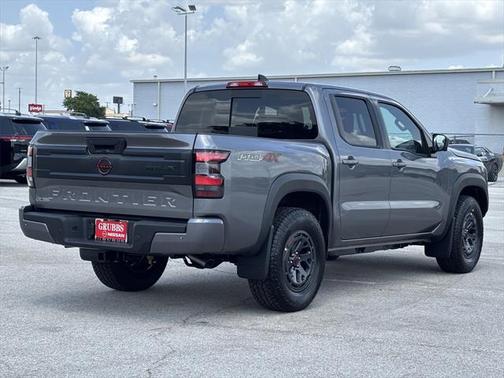 2025 Nissan Frontier PRO-4X