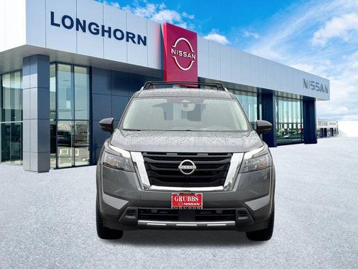 2025 Nissan Pathfinder SL FWD