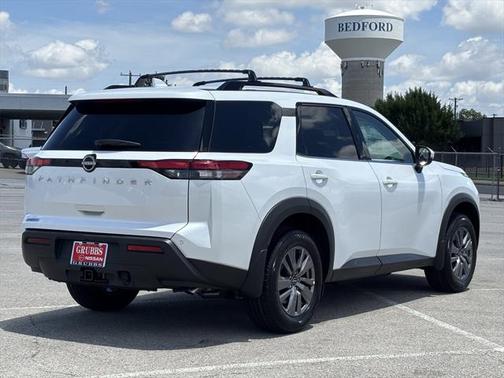 2025 Nissan Pathfinder SV FWD