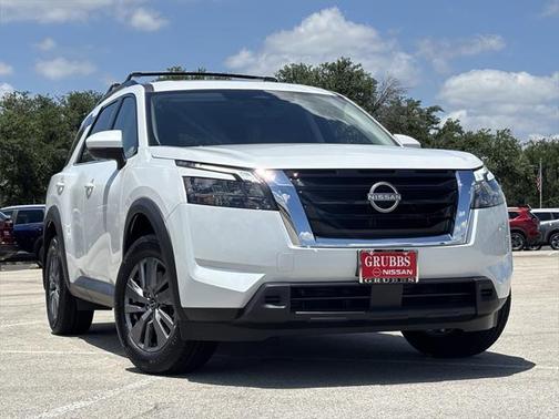 2025 Nissan Pathfinder SV FWD