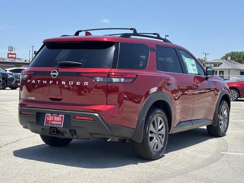 2025 Nissan Pathfinder SV FWD