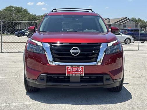 2025 Nissan Pathfinder SV FWD
