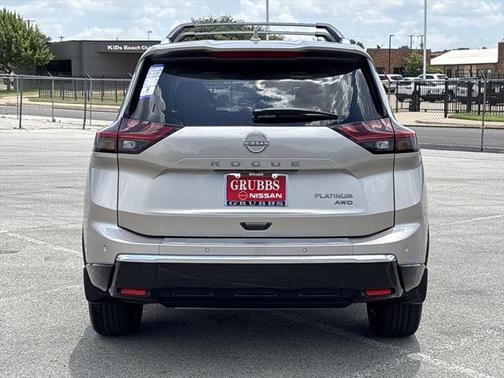 2025 Nissan Rogue Platinum