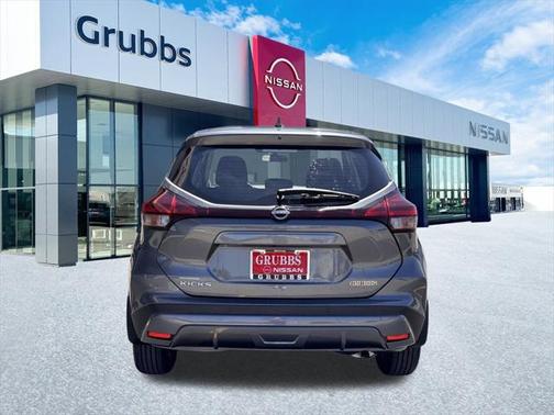 2025 Nissan Kicks S