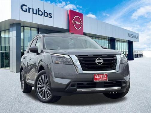 2025 Nissan Pathfinder SL FWD