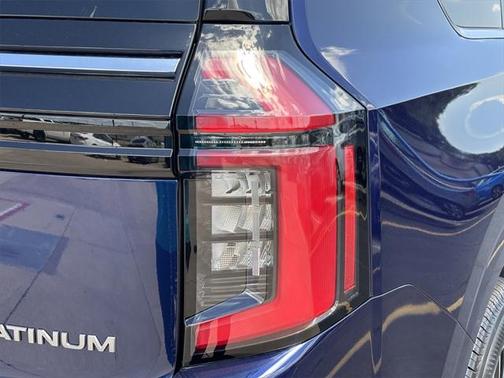 2025 Nissan Armada Platinum 2WD
