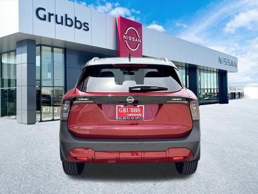 2025 Nissan Kicks SV