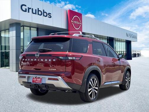 2025 Nissan Pathfinder Platinum FWD