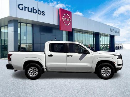 2025 Nissan Frontier S
