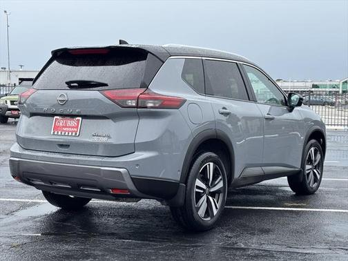 2024 Nissan Rogue SL