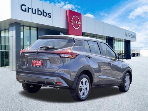 2025 Nissan Kicks S