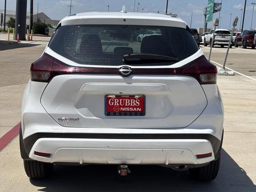 2023 Nissan Kicks S