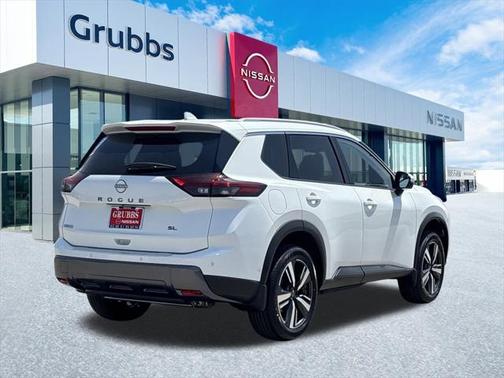 2025 Nissan Rogue SL