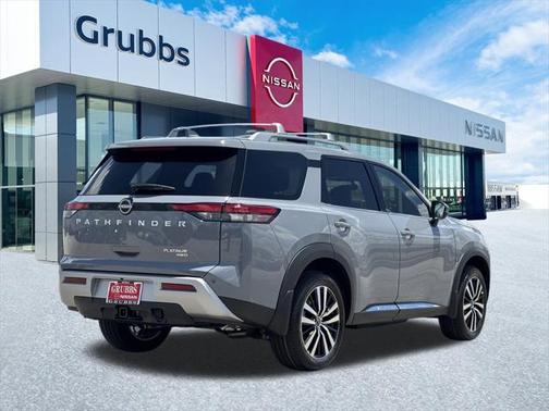2025 Nissan Pathfinder Platinum 4WD