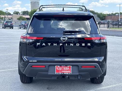 2025 Nissan Pathfinder SV FWD