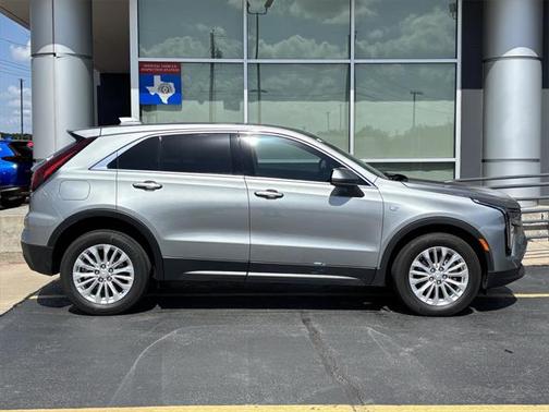 2024 Cadillac XT4 Luxury