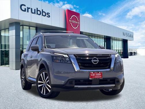 2025 Nissan Pathfinder Platinum FWD