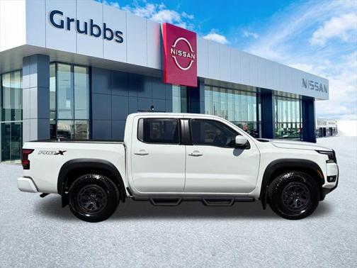 2025 Nissan Frontier PRO-X