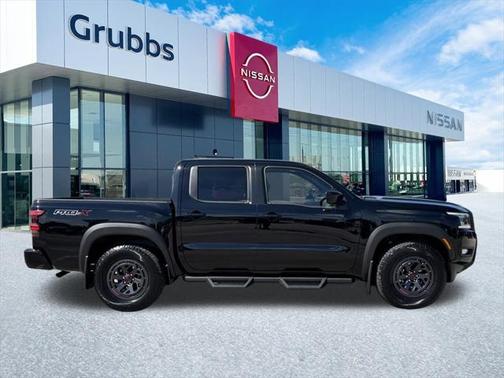 2025 Nissan Frontier PRO-X